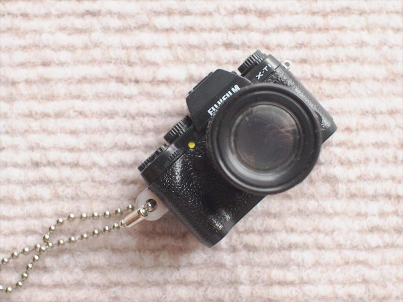 ・ガチャ・中古・欠品あり・タカラトミー・FUJIFILMミニチュアカメラコレクション・X-T1☆玩具飾りストラップ ・ガチャ・中古・欠品あり・タカラトミー・FUJIFILMミニチュアカメラコレクション・X-T1☆玩具飾りストラップ