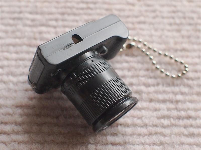 ・ガチャ・中古・欠品あり・タカラトミー・FUJIFILMミニチュアカメラコレクション・X-T1☆玩具飾りストラップ ・ガチャ・中古・欠品あり・タカラトミー・FUJIFILMミニチュアカメラコレクション・X-T1☆玩具飾りストラップ
