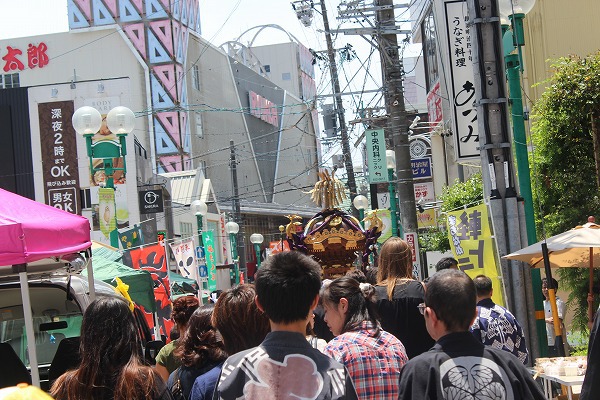軽トラ市と松尾神社のお祭り