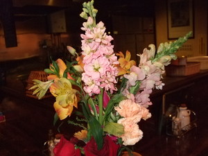 花には・・・