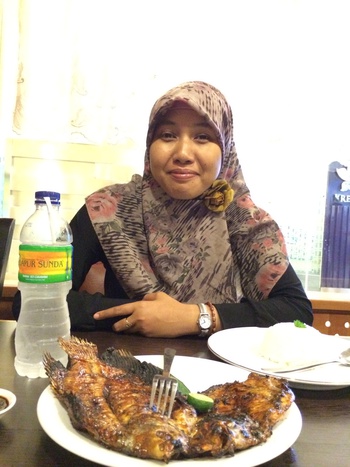 妻の誕生日に Dapur Sunda レストランでの二人きり 妻の誕生日に Dapur Sunda レストランでの二人きり