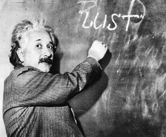 Einstein × LUST Einstein × LUST