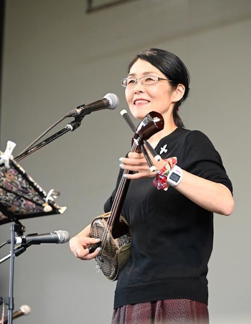 5組目は、菅原真代さん 第一回浜名湖フォークフェスティバル 5組目は、菅原真代さん 第一回浜名湖フォークフェスティバル