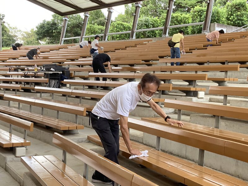 素敵な一日をみんなでつくる きれいな客席でお迎えする 素敵な一日をみんなでつくる きれいな客席でお迎えする