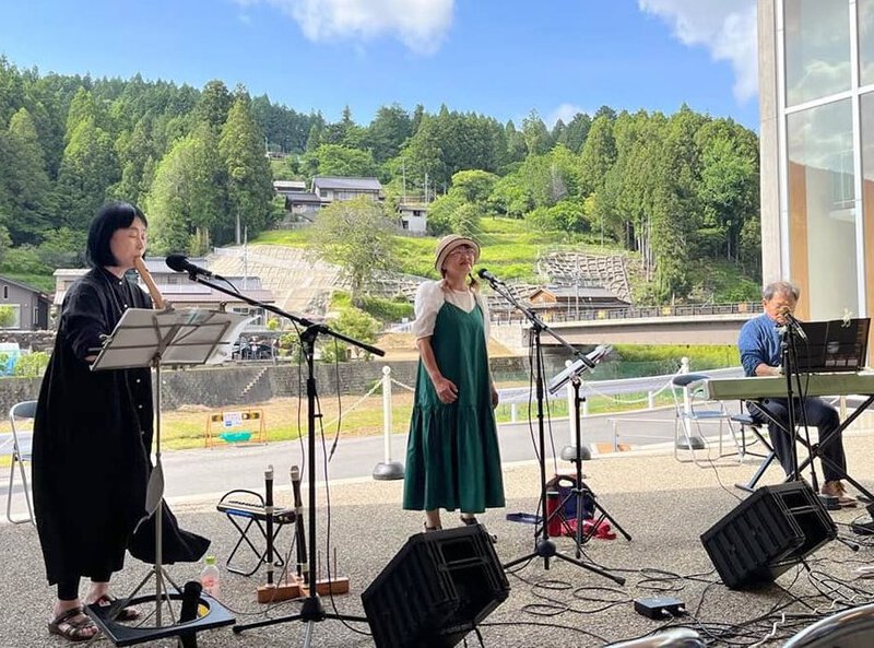 静岡西部地区労連で浜名湖フォークフェスティバルのポスターPR! 静岡西部地区労連で浜名湖フォークフェスティバルのポスターPR!