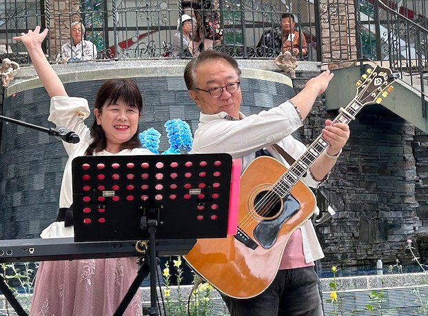 浜名湖フォークフェスティバル出演者紹介3組目 らいと♪ハーモニー 浜名湖フォークフェスティバル出演者紹介3組目 らいと♪ハーモニー