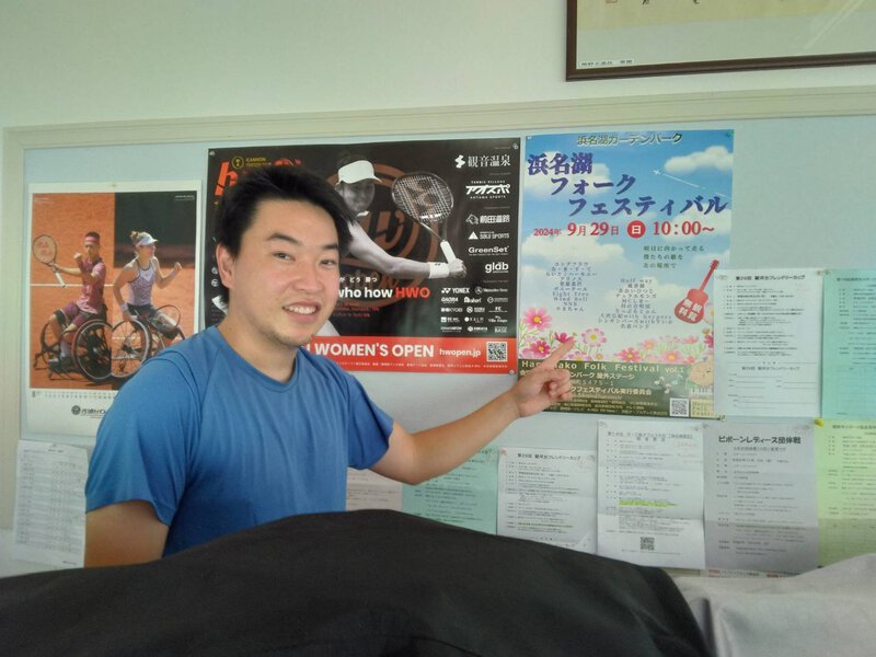 佐鳴台ローンテニスクラブでポスターはりはり、フライヤー配布お願いしました! 佐鳴台ローンテニスクラブでポスターはりはり、フライヤー配布お願いしました!