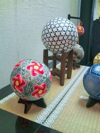 創作手毬の展示会 開催中