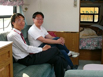 おのけん隊長と先遣隊