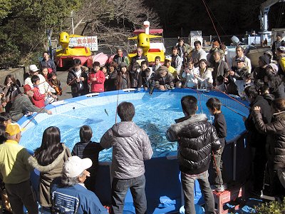 チビッ子集合!つり堀だよ!天竜川漁業協同組合