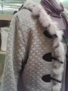 ☆ニット入荷☆