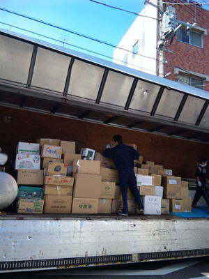 富士市からの救援物資搬送いたしました。