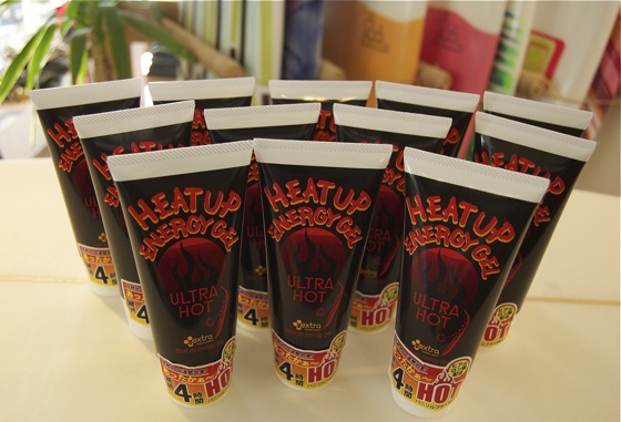 真冬のつよ〜い味方!塗ってぽかぽかのHOTジェル再入荷です。