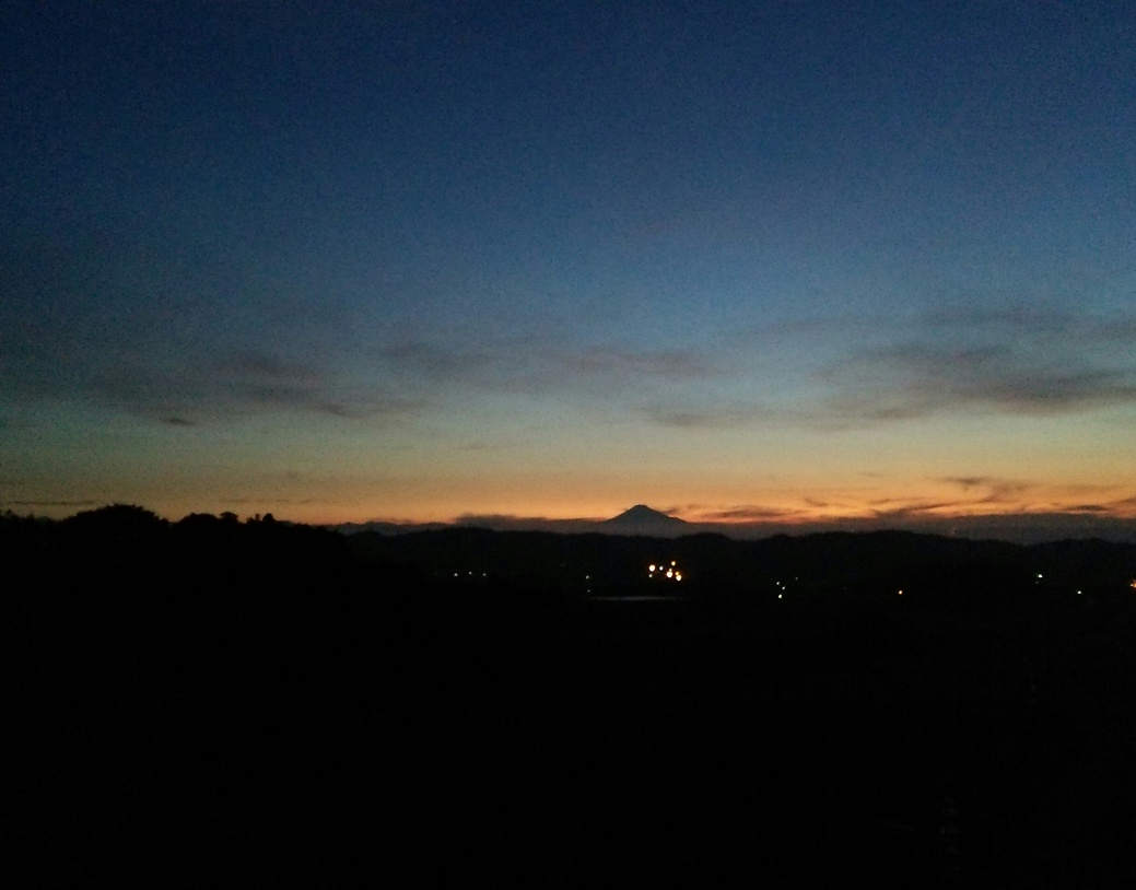 夜明け 夜明け