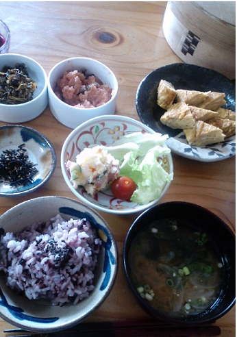 Lets eat! | 朝ごはん、なに食べてますか? Lets eat! | 朝ごはん、なに食べてますか?