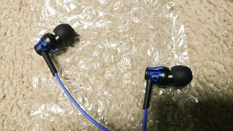 Audio Technica製の BluetoothヘッドフォンATH-CKR35BT を買ってみた！