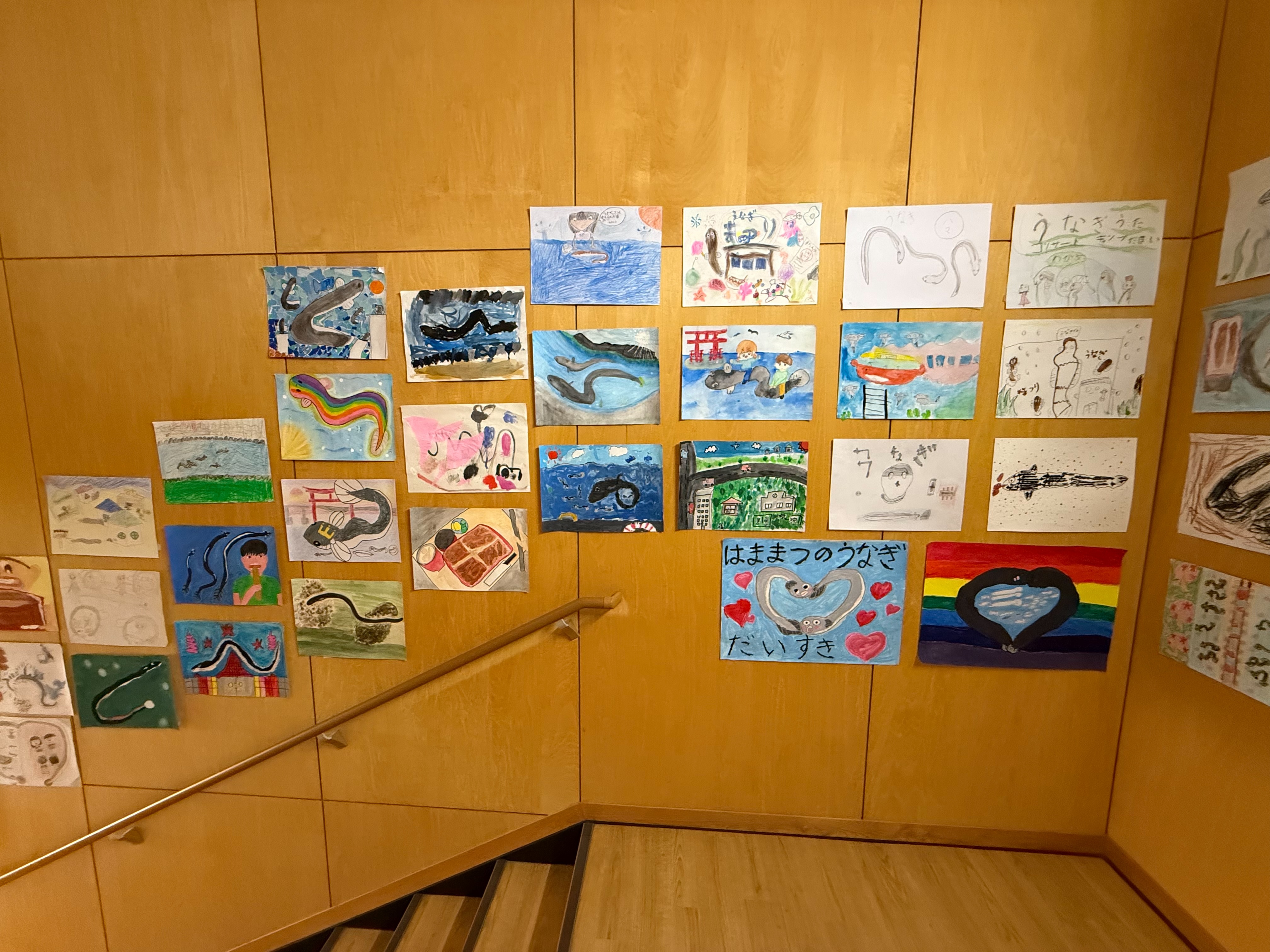 佳作作品の展示と今度について@第1回「うなぎの街」こども絵画コンクール 佳作作品の展示と今度について@第1回「うなぎの街」こども絵画コンクール