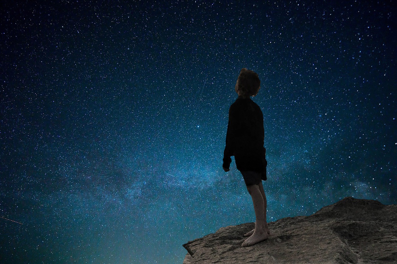 星空を見つめる 星空を見つめる