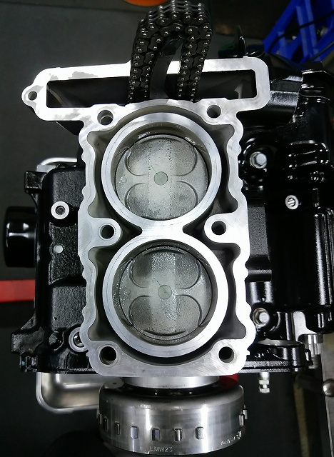2013年型NINJA250エンジン完成 2013年型NINJA250エンジン完成
