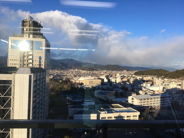 展望フロアから静岡市を望む 展望フロアから静岡市を望む