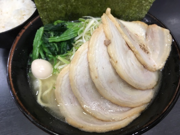 【横浜】すずき家 塩ネギチャーシューのり増し、小ライス【家系】 【横浜】すずき家 塩ネギチャーシューのり増し、小ライス【家系】