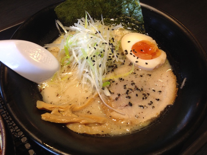 【浜松市中区】麺屋はやたろう佐鳴台本店 白旨+ソースカツ丼 【浜松市中区】麺屋はやたろう佐鳴台本店 白旨+ソースカツ丼