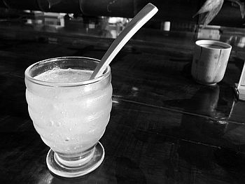 その飲み物危険につき