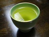 出されたお茶は飲むべき?
