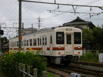 飯田線の１両電車　【小坂井駅】