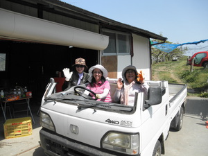 福島に「梨畑作業のお手伝い」に行ってきました
