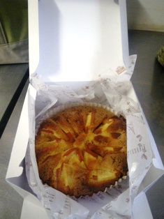 りんごのケーキ(ホール)