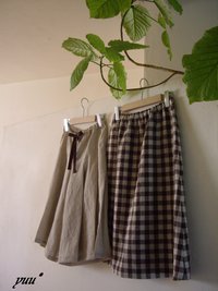 タックパンツ