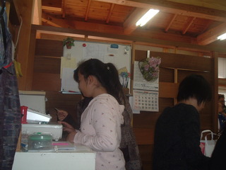 レジ打ちや店員さん！