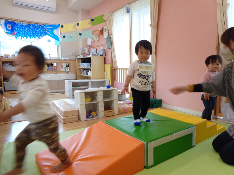 雨の日の遊び（1歳児）