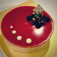 【手作りケーキ】いちごとラズベリーのムース