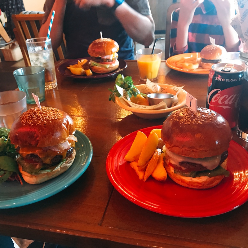 ハイミールでハンバーガー！！