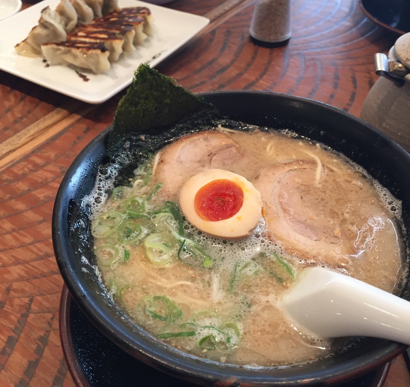ラーメン探訪 「めん虎」助信