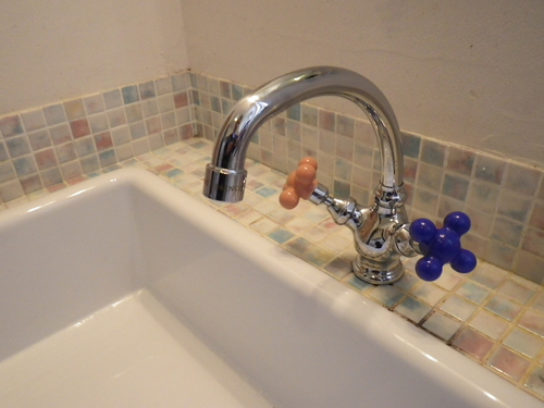 水廻の隙間を埋める