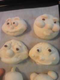 カレーパンマン対決 2010/03/08 16:39:39