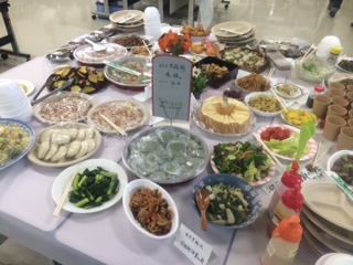 会合前のお食事会。