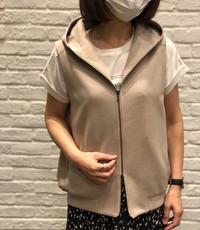 QTUME/ダンボールニット×サスティナブルツイルベスト