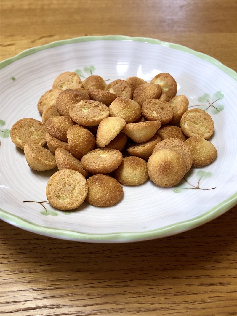 お茶菓子にぴったり！クラウンメロンボーロ