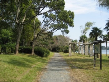 佐鳴湖