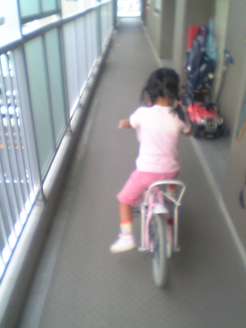 自転車、特訓中♪