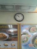 牛丼を食べる人は１１時以降に行きましょう