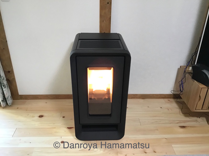 入荷が遅れてのペレットストーブ設置