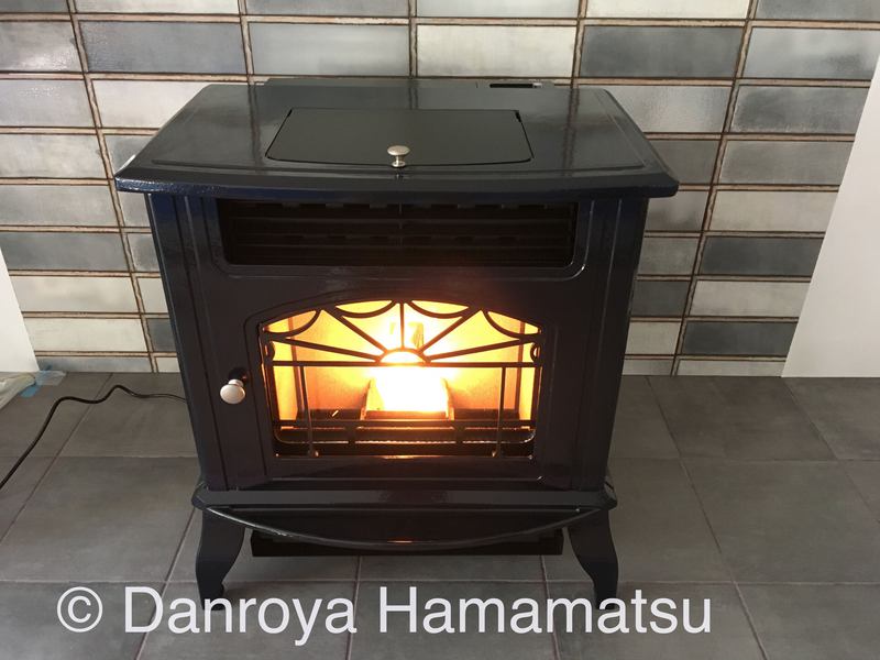今年最後の設置工事