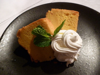 今週もシフォンケーキあります。