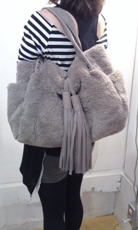 TRES FUR TOTE