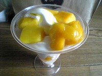 ミニストップのマンゴーパフェ♪ 2008/05/25 14:09:57